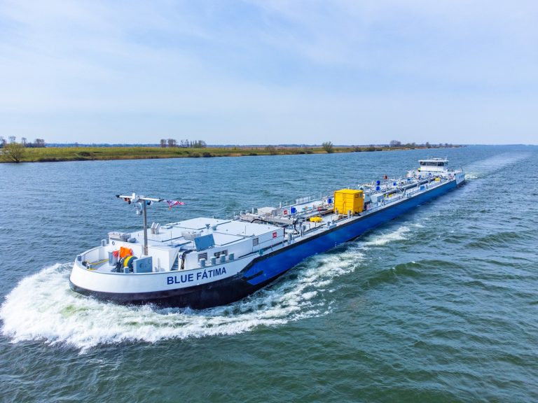 BlueFatima-1500x1125