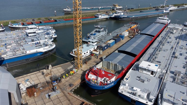 harm-lenten-binnenvaartschip-op-waterstof